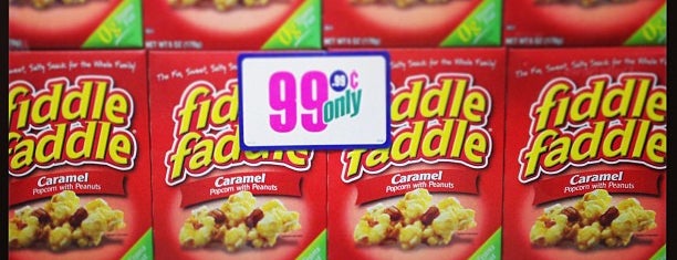 99 Cents Only Stores is one of Lugares favoritos de Kevin.