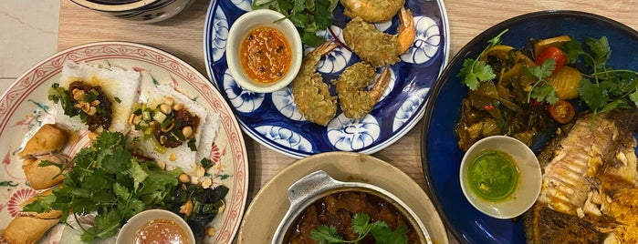 Den Long Restaurant is one of Saigon.