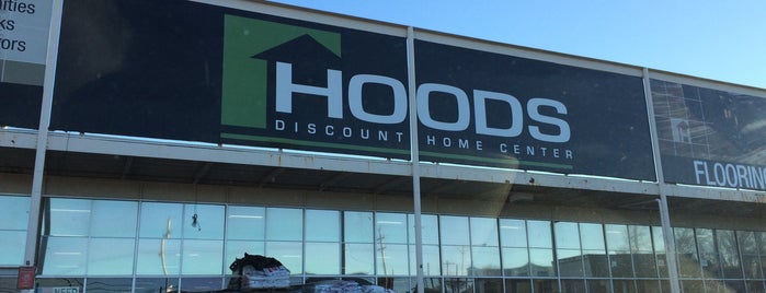 Hood's Discount Home Center is one of Christian 님이 좋아한 장소.