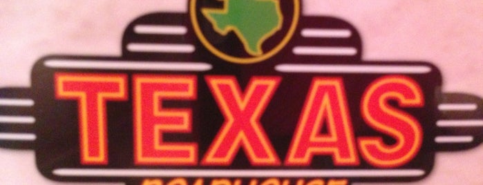 Texas Roadhouse is one of สถานที่ที่ Macy ถูกใจ.