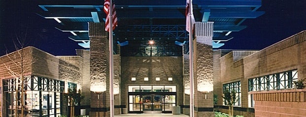 Orange County Library - Aliso Viejo is one of Tempat yang Disukai Erin.