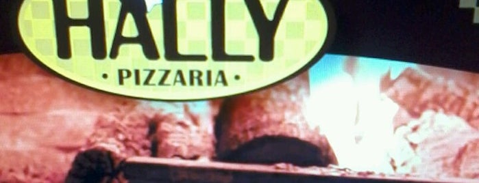 Hally Pizza is one of Orte, die Luiz gefallen.