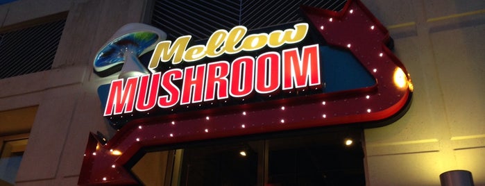 Mellow Mushroom is one of Paula 님이 좋아한 장소.