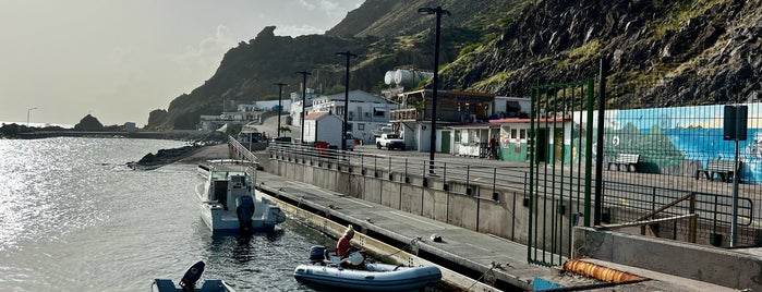 Fort Bay Harbor is one of Saba Island.