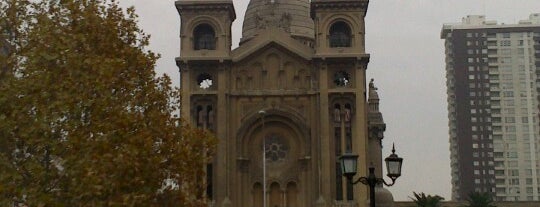 Iglesia Basilica de los Sacramentinos is one of Chile.