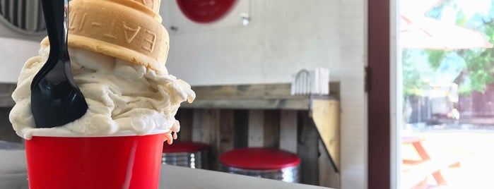 Red Barn Creamery is one of Lugares favoritos de Justin Eats.
