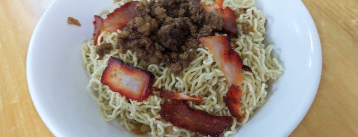 Annie's Kolo Mee is one of Tempat yang Disukai Erin.