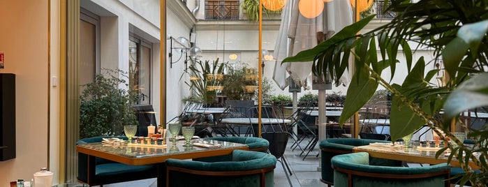 Montecito is one of Restaurants Paris.