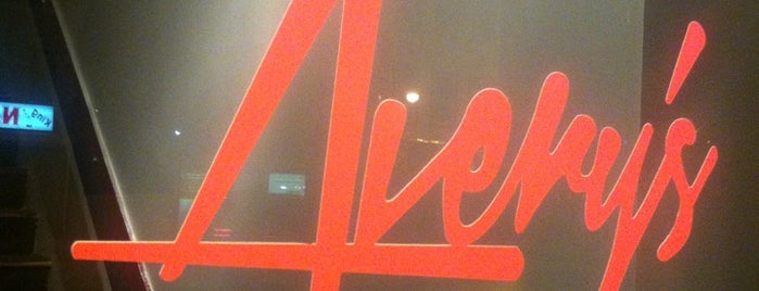 Avery's Bar & Lounge is one of Gespeicherte Orte von foodie.