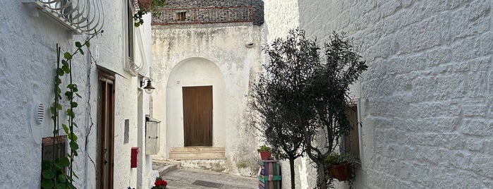 Alberobello is one of Puglia.