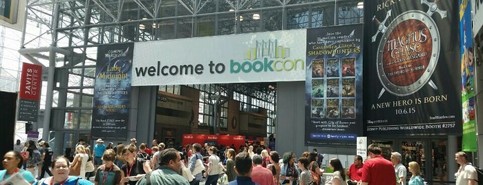BookCon 2015 is one of Lugares favoritos de Jon.