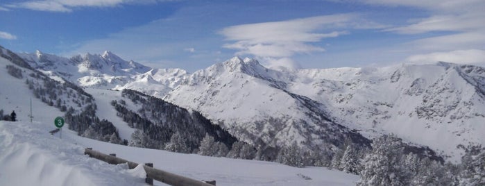 Ax Bonascre is one of Les 200 principales stations de Ski françaises.
