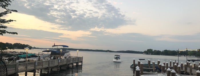Excelsior Bay, Lake Minnetonka is one of Glennさんのお気に入りスポット.