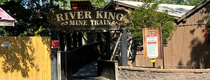 River King Mine Train is one of Favorite rides.