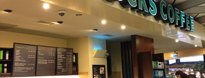 Starbucks is one of Onur : понравившиеся места.