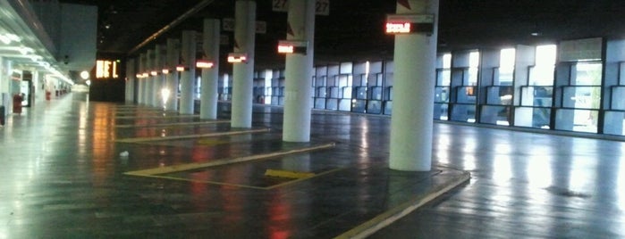 Estación Central de Autobuses is one of Estaciones de Bus en España.