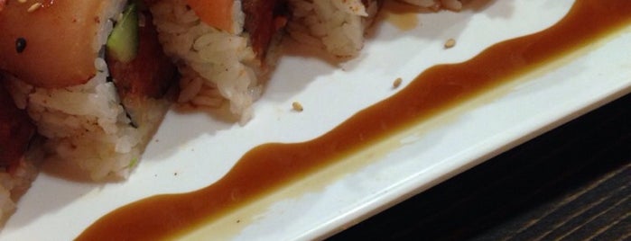 Orange Roll & Sushi is one of Lieux qui ont plu à Jinnie.
