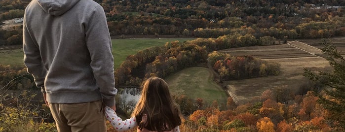 Heublein Tower trail is one of Kimmie's Saved Places.