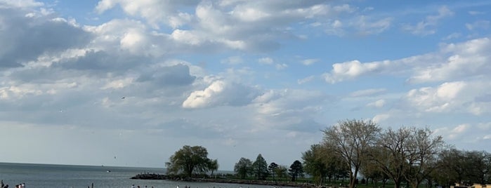 Edgewater Park is one of SIGHTS.
