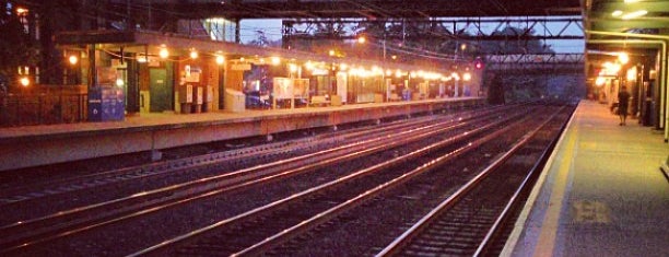 Metro North - Harrison Train Station is one of Tempat yang Disukai Maria.