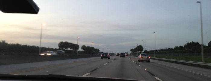 Florida's Turnpike is one of Lieux qui ont plu à Ed.
