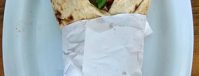 Değer Söğüş is one of Izmir yemek.
