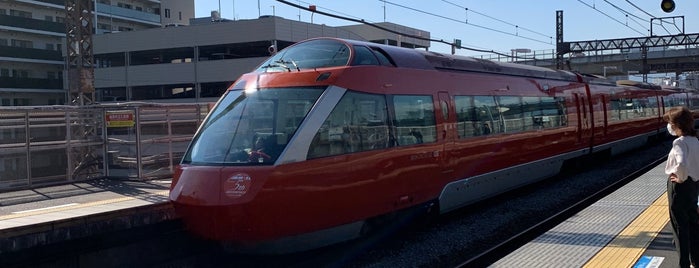 Odakyu Atsugi Station (OH33) is one of 駅.