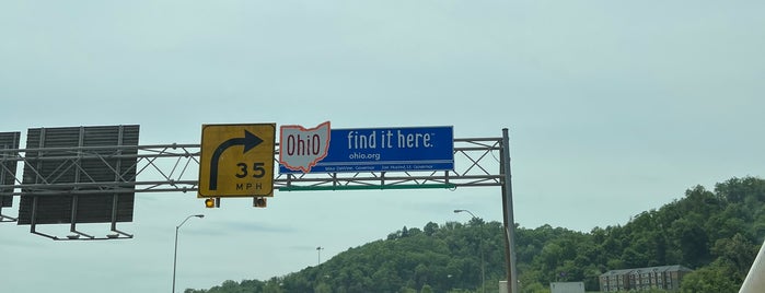 US 22 at OH/WV State Line is one of state border crossings.