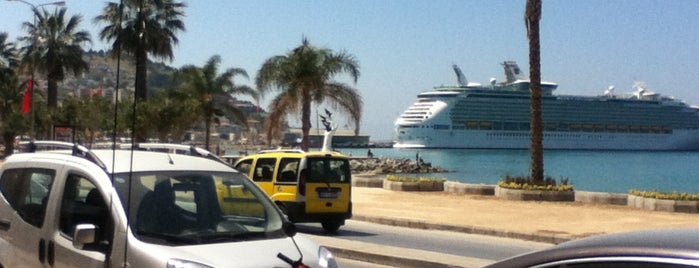 Gondol Cafe & Restaurant is one of Kusadasi.