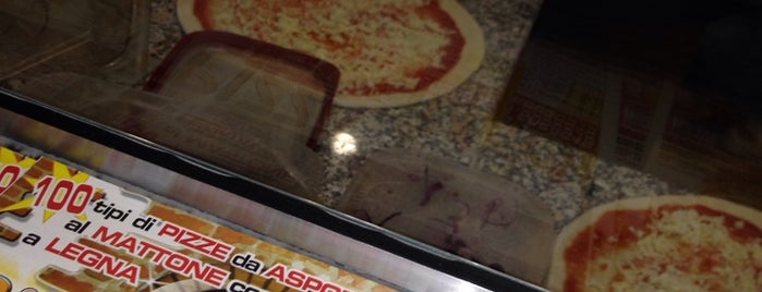 pizza a gogo' is one of Posti che sono piaciuti a Vito.