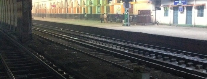 Sealdah Railway Station is one of The City Of Joy, Kolkata #4sqCities.