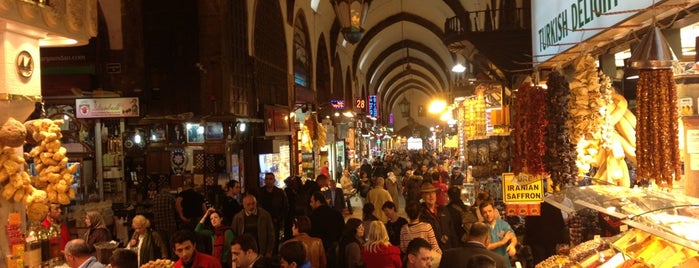 Spice Bazaar is one of English & Spanish Official & Licensed Tour Guide.