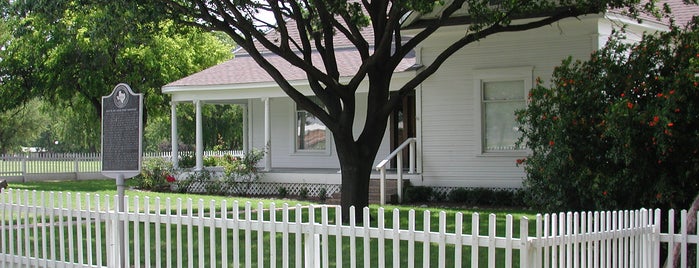 A.W. Perry Museum is one of Lugares guardados de John.