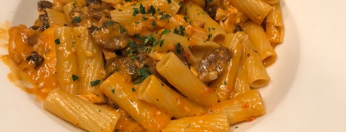 Bravo! Cucina Italiana is one of Fort Lunch/Dinner.