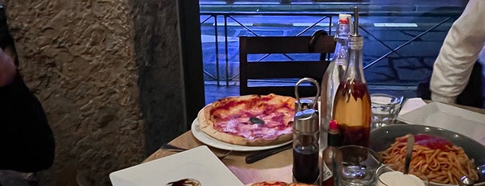 Pizza Pino is one of Nastasyaさんのお気に入りスポット.