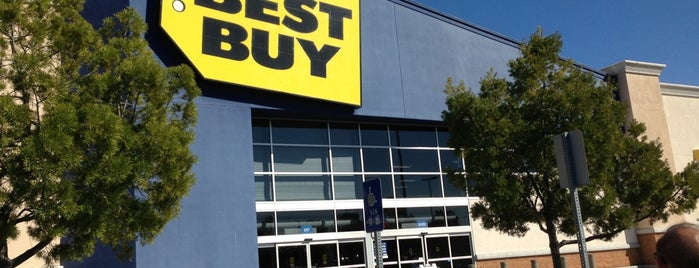 Best Buy is one of Conrad & Jenn’s Liked Places.