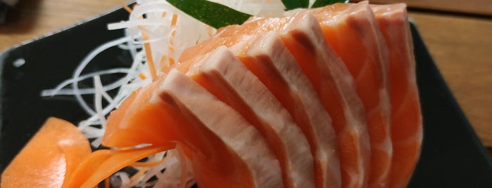 ボタン โบตั๋นอาหารญี่ปุ่น Botan Japanese Restaurant is one of The 15 Best Places for Salmon in Chiang Mai.