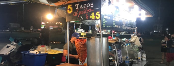 Tacos y tortas el tio is one of Tulum.