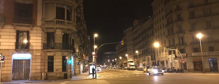 Ronda Universitat is one of Sitios por los que estar en Barcelona.