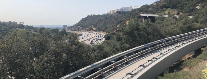 J. Paul Getty Museum is one of Tempat yang Disukai Jacquelin.