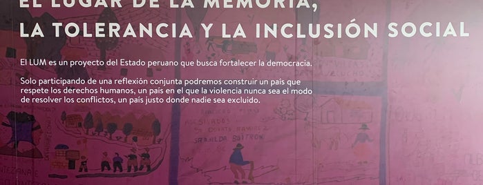 Lugar de la Memoria, la Tolerancia y la Inclusión Social is one of สถานที่ที่ Adriano ถูกใจ.
