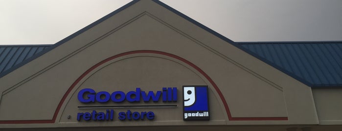 Goodwill Retail Store and Donation Center is one of A-Thrifting We Must Go.