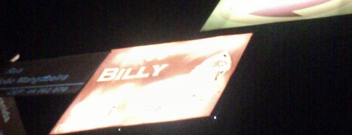 Billy is one of Feira Vii.