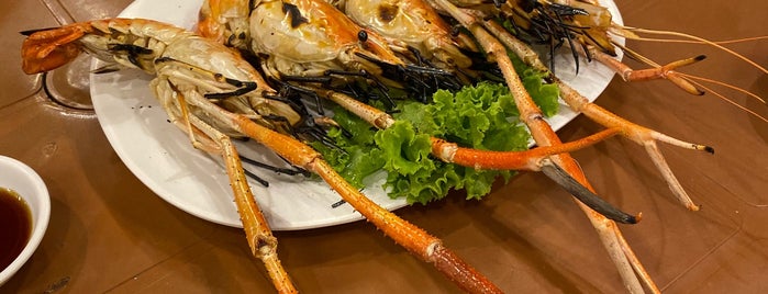 ObAroi Seafood (อบอร่อย) is one of Pattaya.