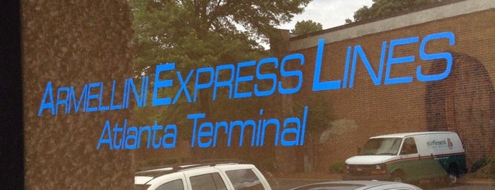 Armellini Express is one of สถานที่ที่ Chester ถูกใจ.