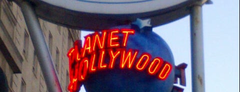 Planet Hollywood is one of Lieux qui ont plu à barbee.
