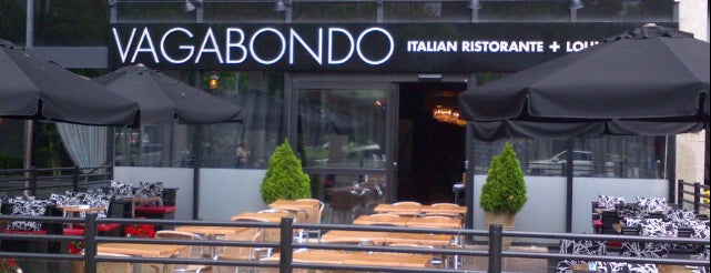 Vagabondo Ristorante & Lounge is one of Lugares favoritos de Ashleigh.