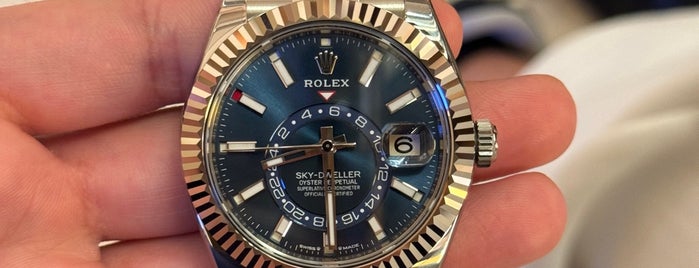 Rolex is one of near my apartment.