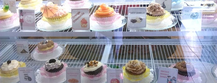 cupcake cache is one of Carlos Eats USF Dining Guide.