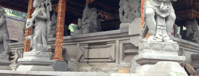 Pura Tirta Empul (Tirta Empul Temple) is one of Visit and Traveling @ Indonesia..